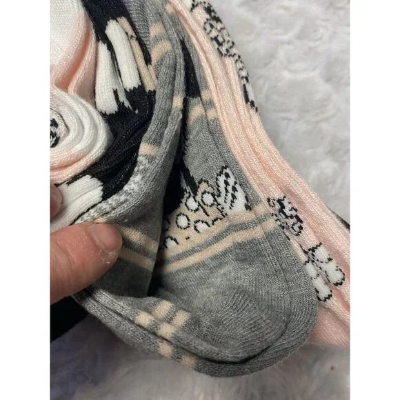 Disney Socks Minnie Mouse Women's Ankle 4 Pack Variety Pink Shimmer Black Gray - Picture 4 of 5